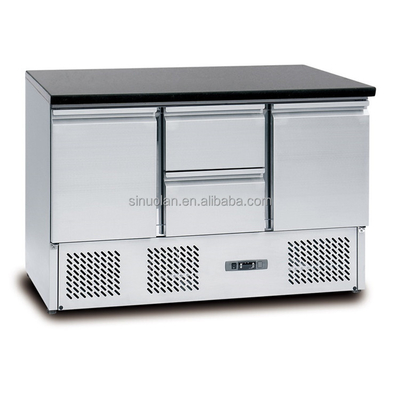 Restaurant Equipment Salad Bar Pizza Prep Fridge Salad Under Counter Sandwich Table Refrigerator